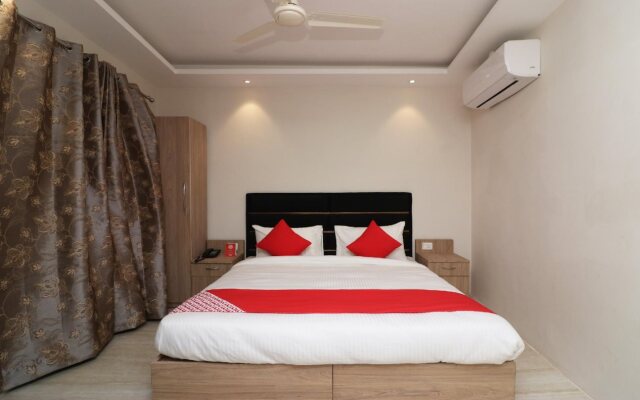 City Centre By OYO Rooms