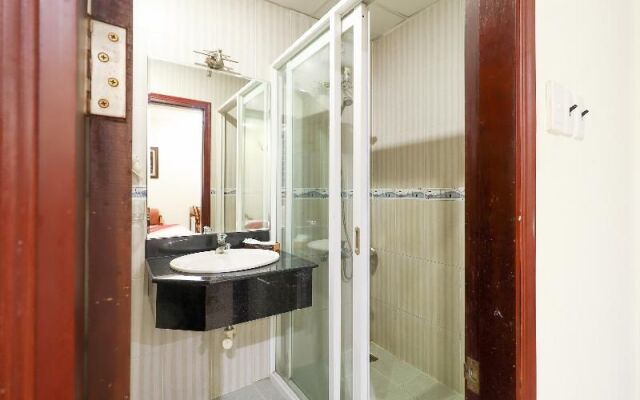 RedDoorz near Gia Dinh Park