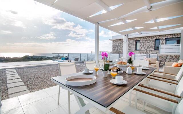 Francis & Gregorys Luxury Villas