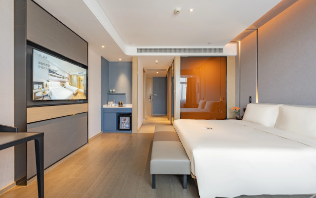 Atour Hotel, Baoyu Plaza, North Changjiang Road, Kunshan