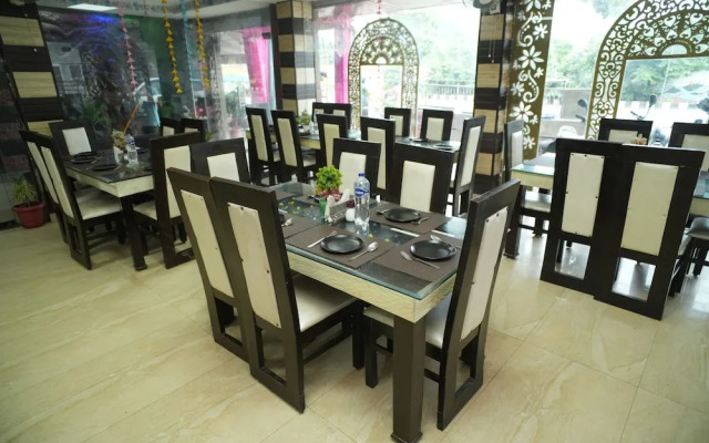 Comfort Stay - Near Lulu Mall