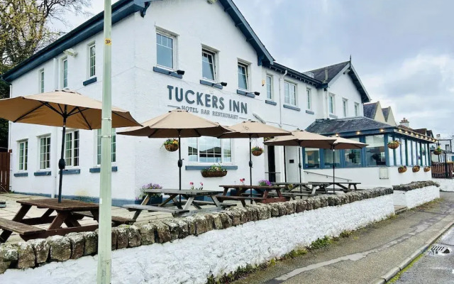 Tuckers Inn