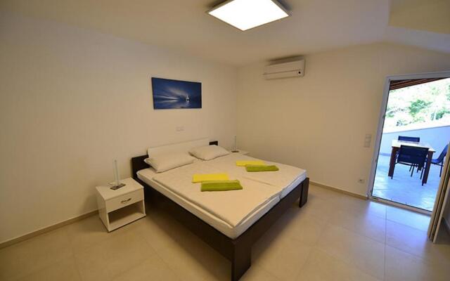 Apartments Petrovac
