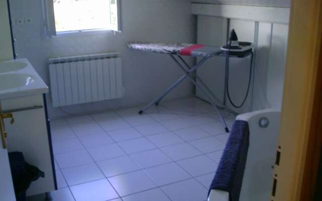 Dormez au coin du bois Vaujours