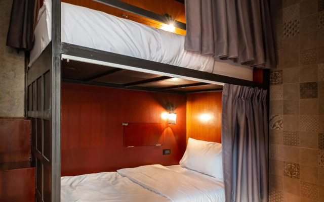 Luk Hostel