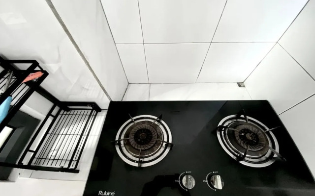 Amerin Residence Mall Apartments