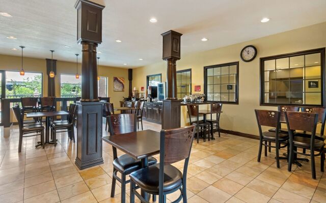 Best Western Plus DFW Airport Suites