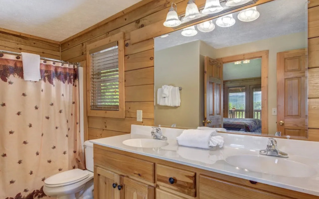 Eagles Point Lodge