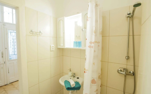 Piano POP Apartments