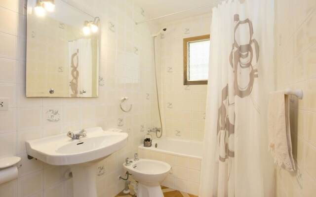 Villa - 4 Bedrooms with Pool and WiFi - 103158