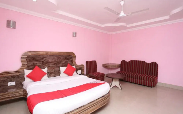 Hotel Benjamin by OYO Rooms