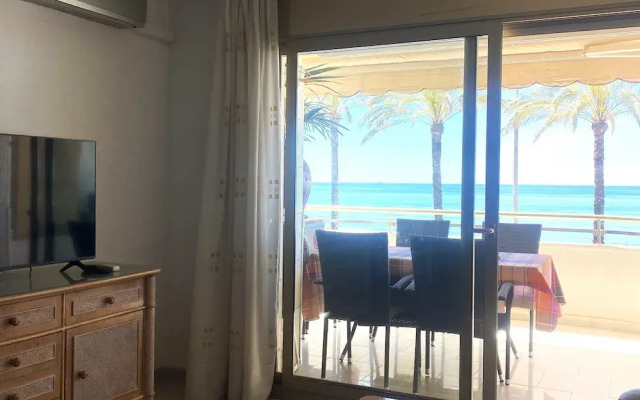 R151 - Apart Beachfront