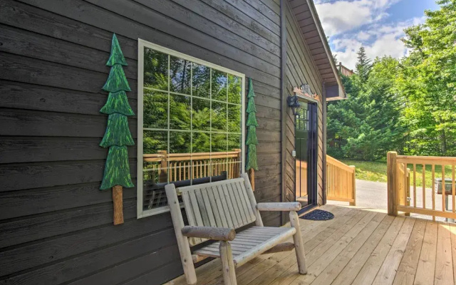 Sevierville Overlook Cabin: 9 Miles to Gatlinburg!