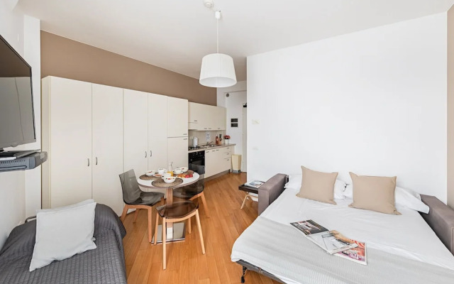 Residenza Miralago - 16 Domitilla - Locazione BK