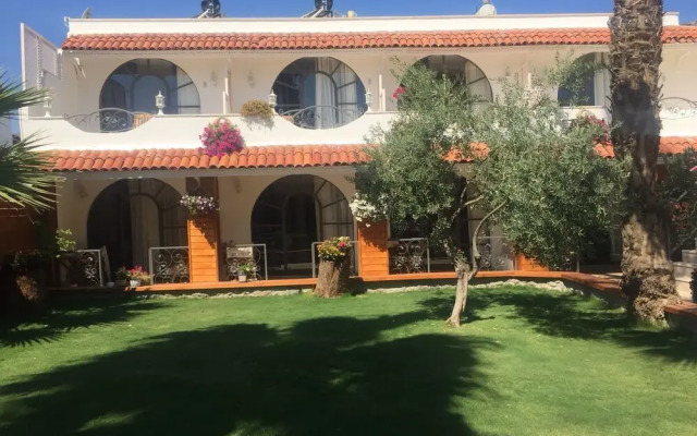 No 111 Boutique Hotel