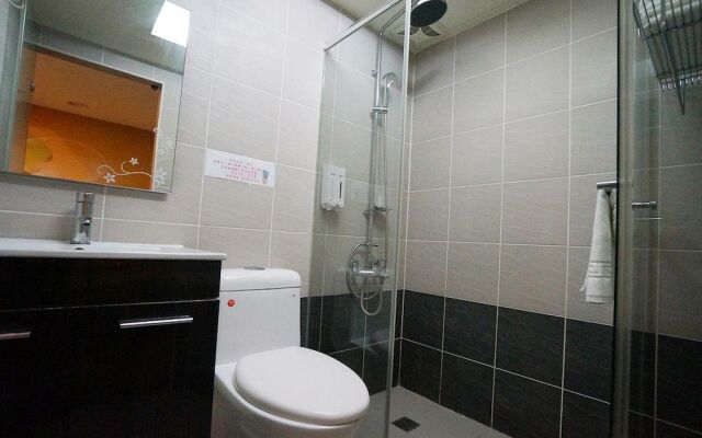 Win Inn Chiayi Hotel