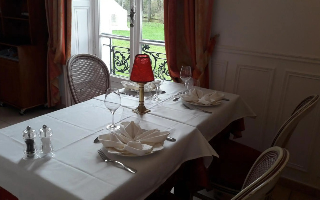 Hostellerie du Châtel Les Billettes