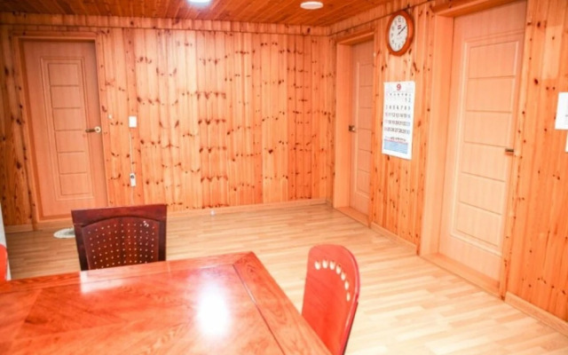 Youngwol Sky Pension Camping