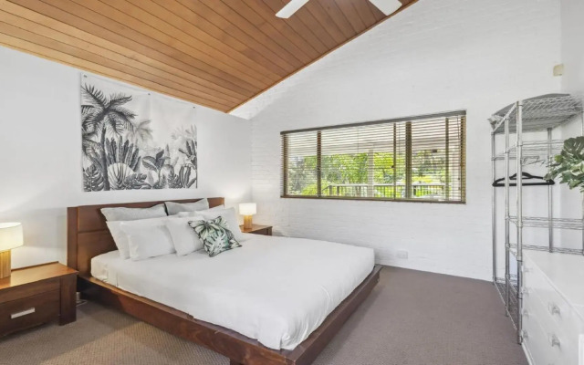 Diggers Beach Surf House