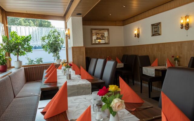 Schnitzelhaus und Pension Stadt Rosbach