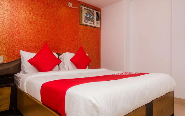 Hotel Palm Star By OYO Rooms