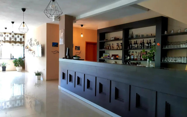 Ilion Hotel