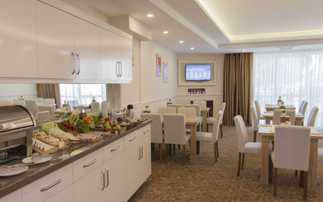 Goldhan Hotel