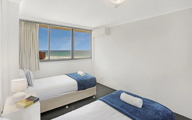 Breakers North Absolute Beachfront Apartments