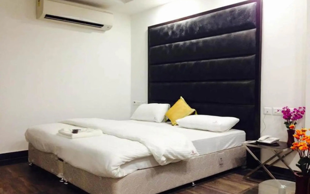 Hotel Satyam - New Delhi Railway Station