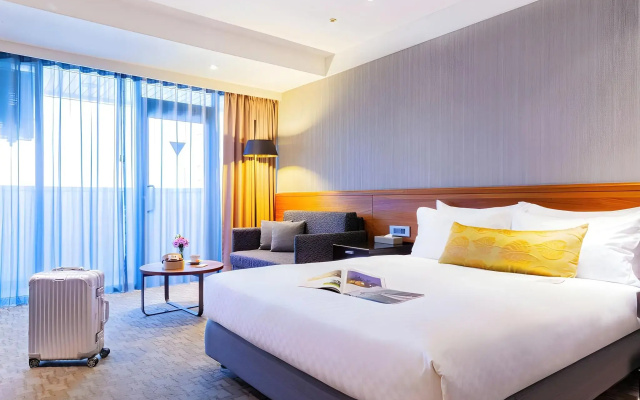 Pacific Business Hotel
