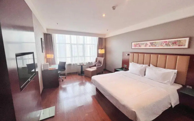 Heyi Hotel– Karamay Bairui Square Petroleum Mansion Branch