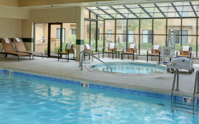 Courtyard by Marriott Indianapolis Airport