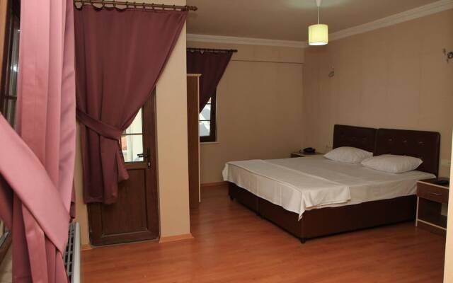 Cansizoglu Hotel