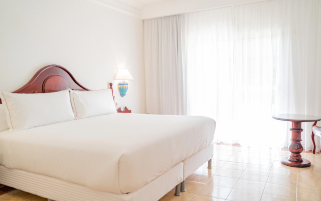 Senator Puerto Plata Spa Resort (ex Riu Bachata Club Hotel)