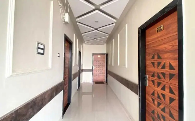 Purnima Hotel