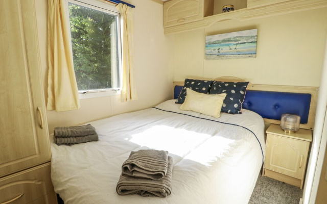 Meadow Island Caravan