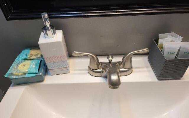 Mid-city Serenity Downstairs