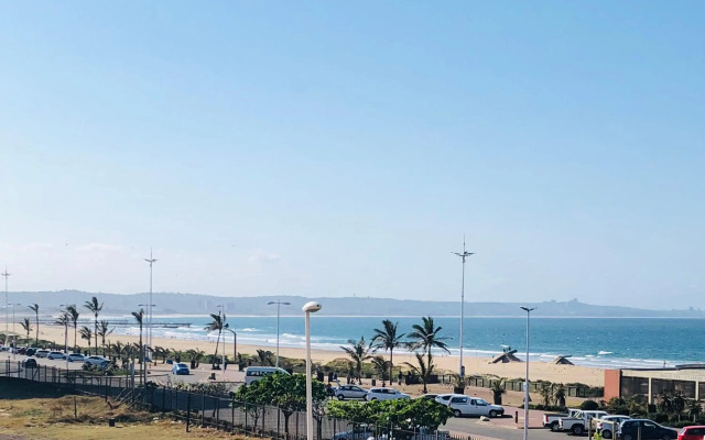 206 Tenbury Beach Apartment