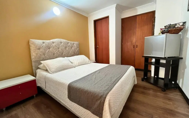 Ayenda 1032 Titas House