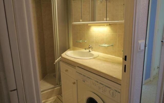 Appartement familial 6 couchages proche centre et plages