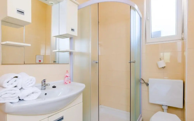 Apartments Kola's Mill - Comfort One Bedroom Apartment With Terrace and Sea View
