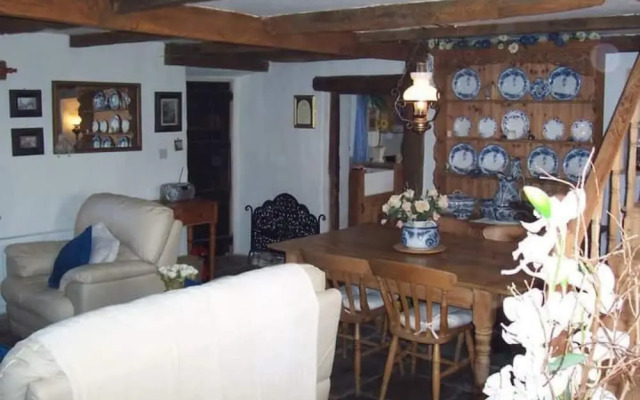 Beautiful 300 Year old Traditional Country Cottage