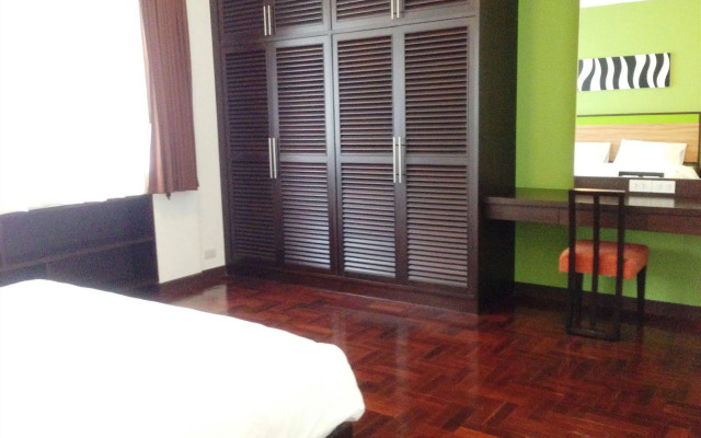 PT Court