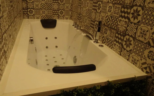 Cozy Rooms - BAÑERA HIDROMASAJE