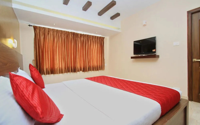 OYO 11396 Hotel Cyprus Inn