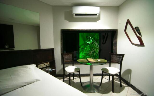Toulouse Motel