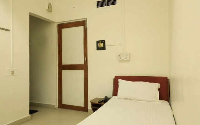 Hotel Shree Vaibhav by OYO Rooms