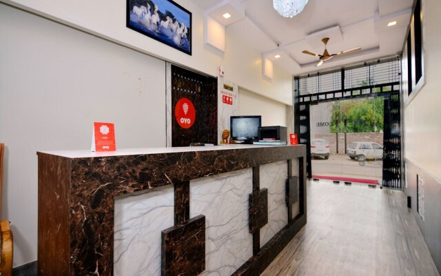 OYO 16577 Hotel Rajshree