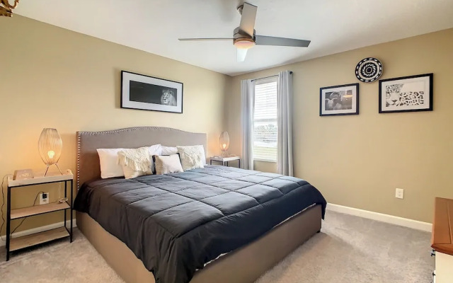 Family Villa Themed Rooms Near Disney