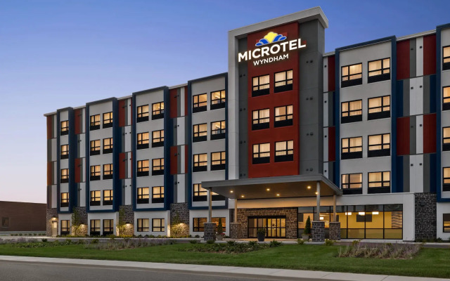 Microtel Inn & Suites By Wyndham Boisbriand